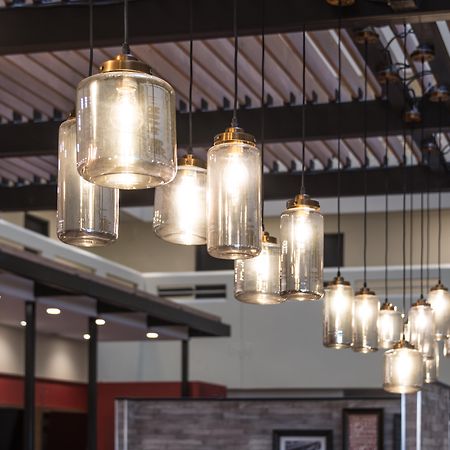 Holiday Inn Denver East By Ihg エクステリア 写真