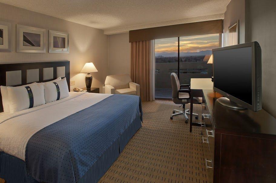 Holiday Inn Denver East By Ihg エクステリア 写真