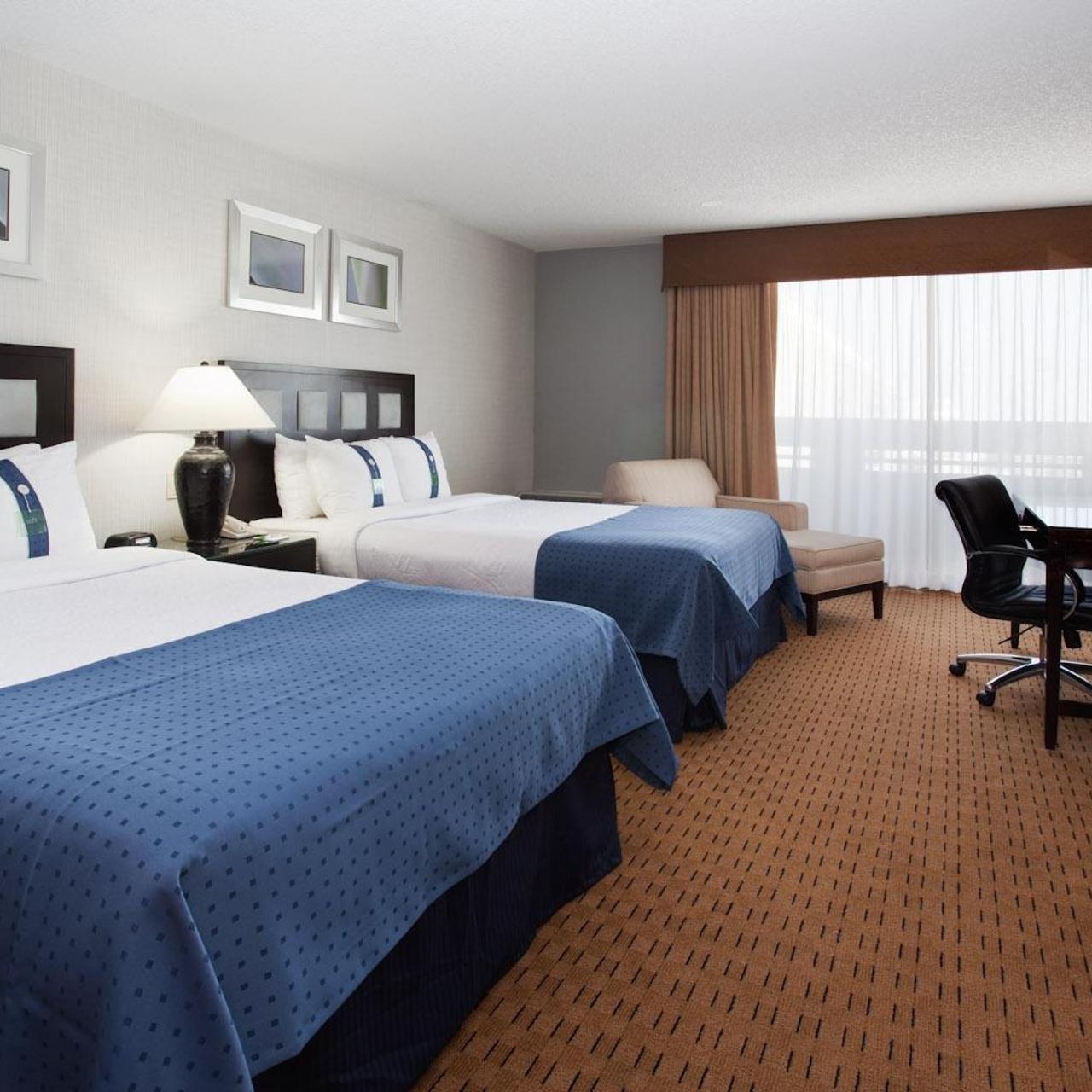 Holiday Inn Denver East By Ihg エクステリア 写真