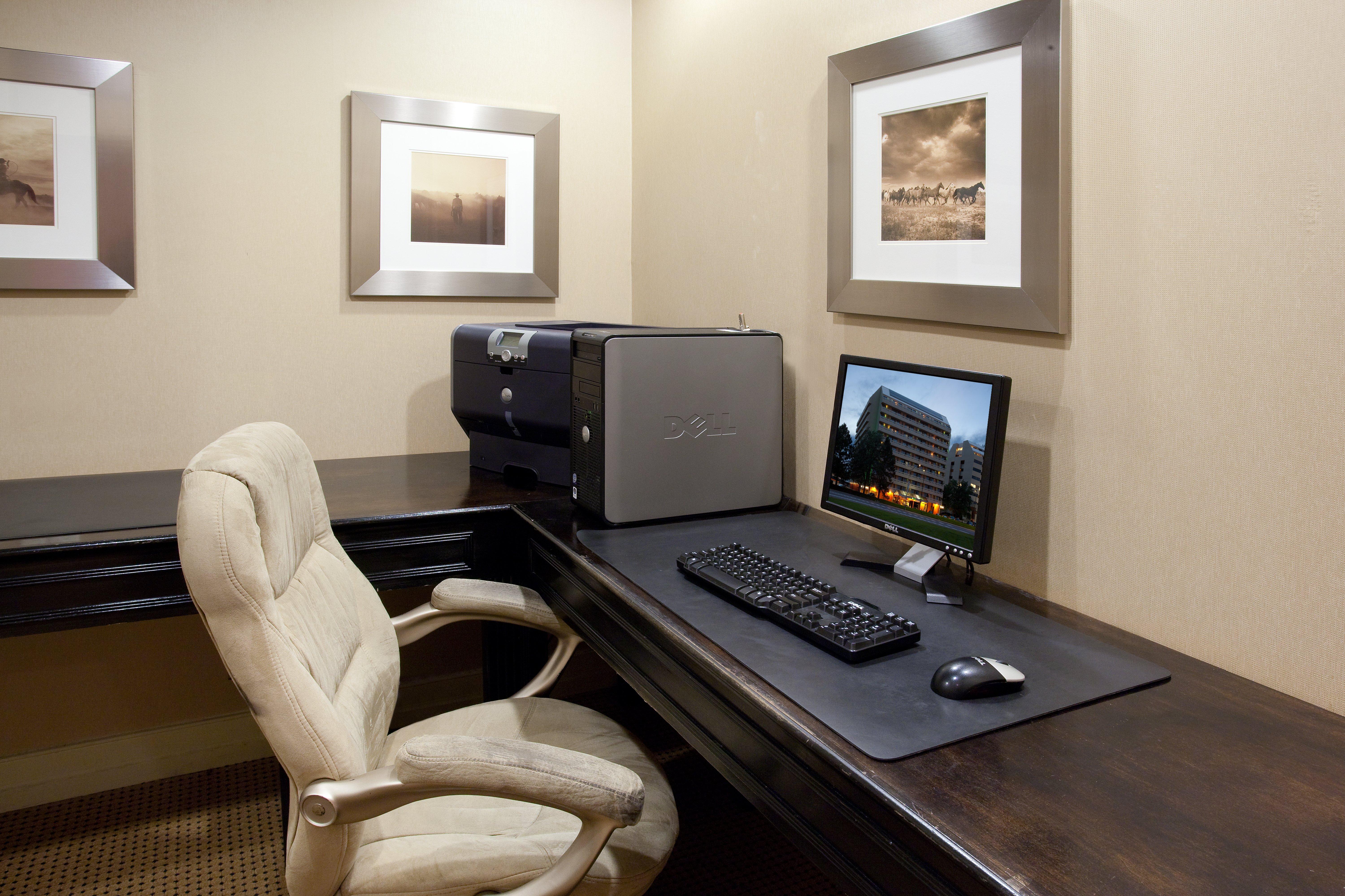 Holiday Inn Denver East By Ihg エクステリア 写真